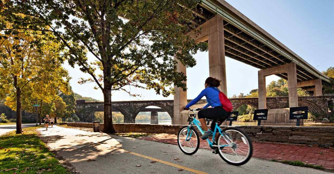 Kelly-Drive-Fairmount-Park-photo-by-Paul-Loftland-for-PHLCVB--3-