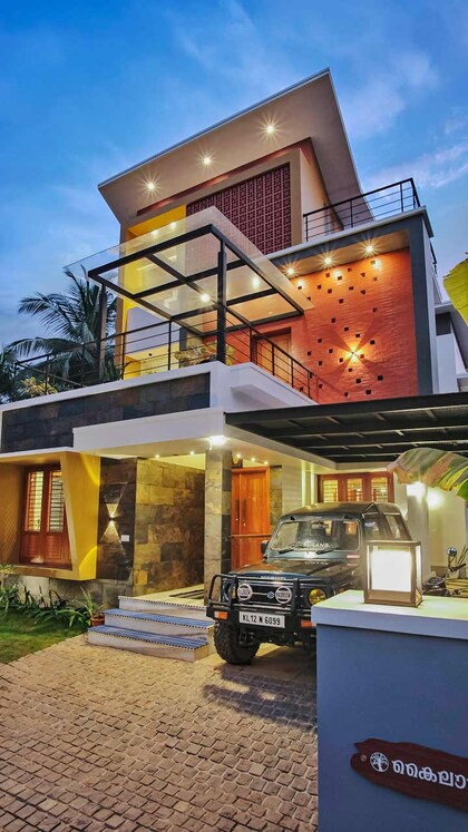 ഇത് 4.5 സെന്റിലെ സൂപ്പർവീട്