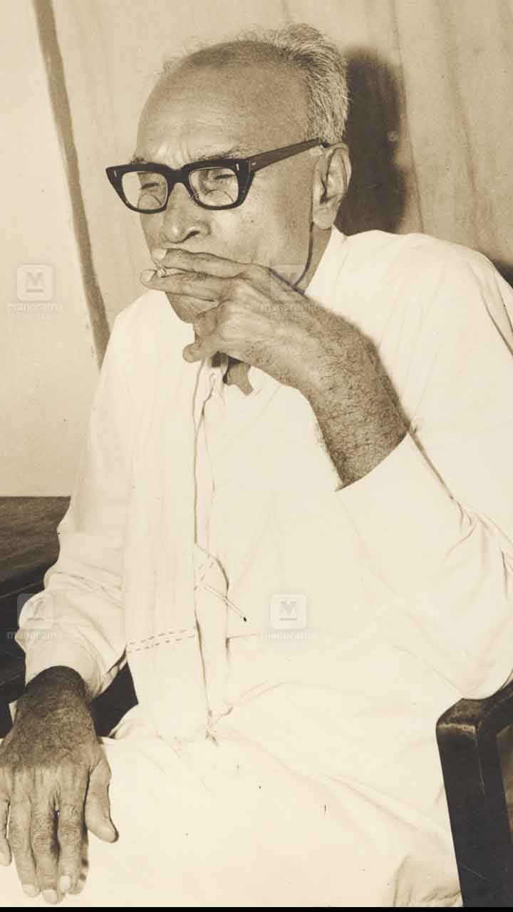 എറണാകുളം ജില്ലയിലെ വടക്കൻ പറവൂരിൽ ജനിച്ചു
