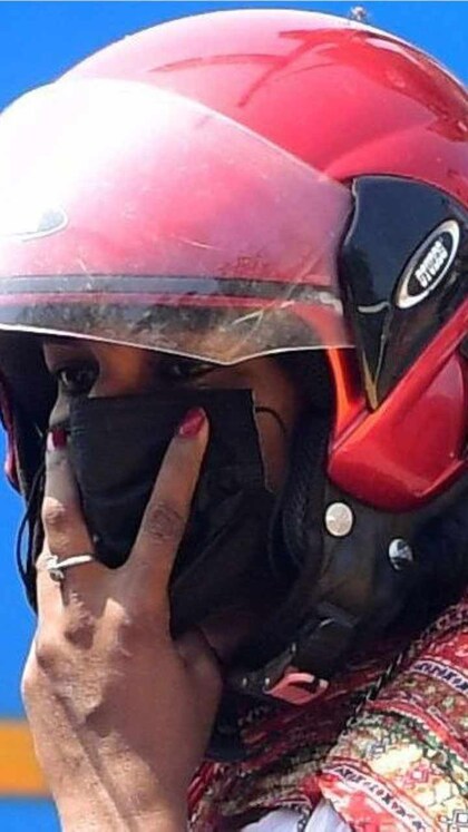 പൊടി പൊടിച്ച് പൊടിപൂരം!