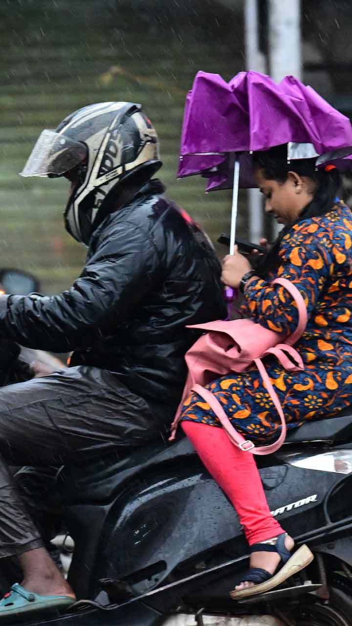  മഴ തിമിർത്തു; വനമേഖലയിൽ ഉരുൾപൊട്ടി, പലയിടത്തും വെള്ളപ്പൊക്കം