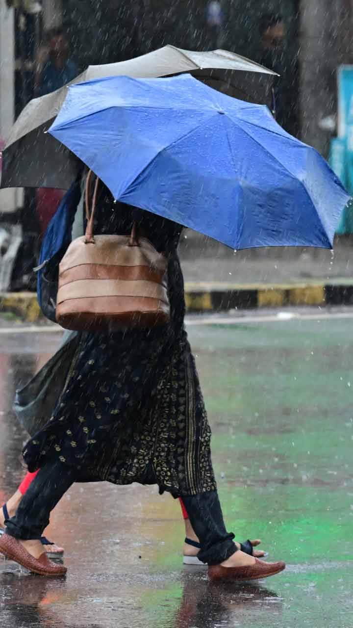   കണ്ണൂരിൽ നിന്നുള്ള മഴക്കാഴ്ച. 