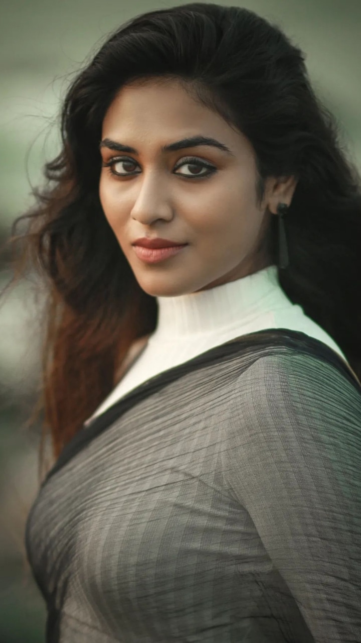 ഇന്ദുജ രവിചന്ദ്രൻ Indhuja Ravichandran  Stories Manorama Online