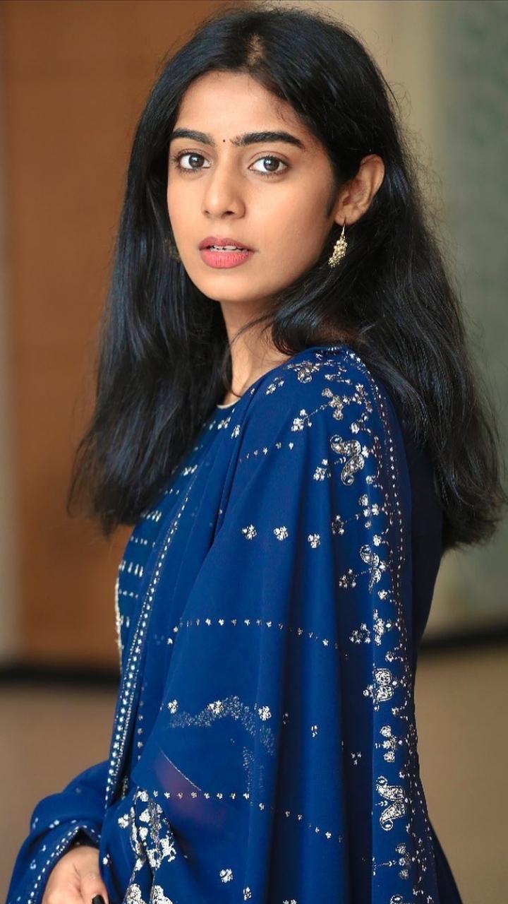 മോഡലിങ് രംഗത്ത് നിന്നും അഭിനയ രംഗത്തെത്തി