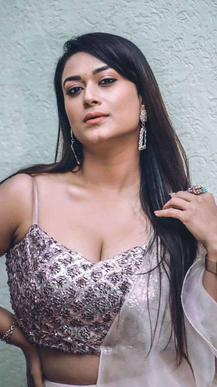 Tanisha Kuppanda | Web Stories | Manorama Online