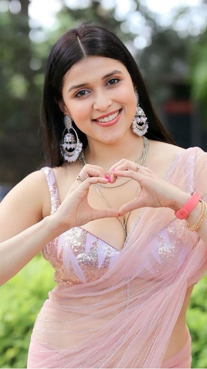 Mannara Chopra | Web Stories | Manorama Online