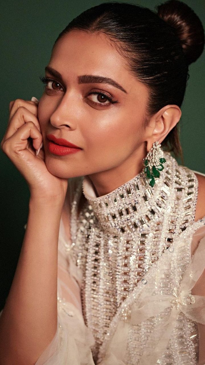 Flipkart.com - Buy Being Women Deepika padukone type White Double Pearl  Bubbles Alloy Stud Earring Online at Best Prices in India