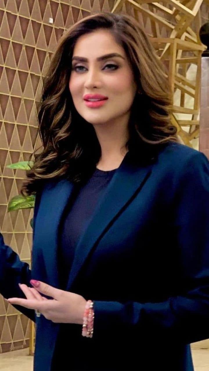  She was born on October 5, 1980, in Lahore, Pakistan. 