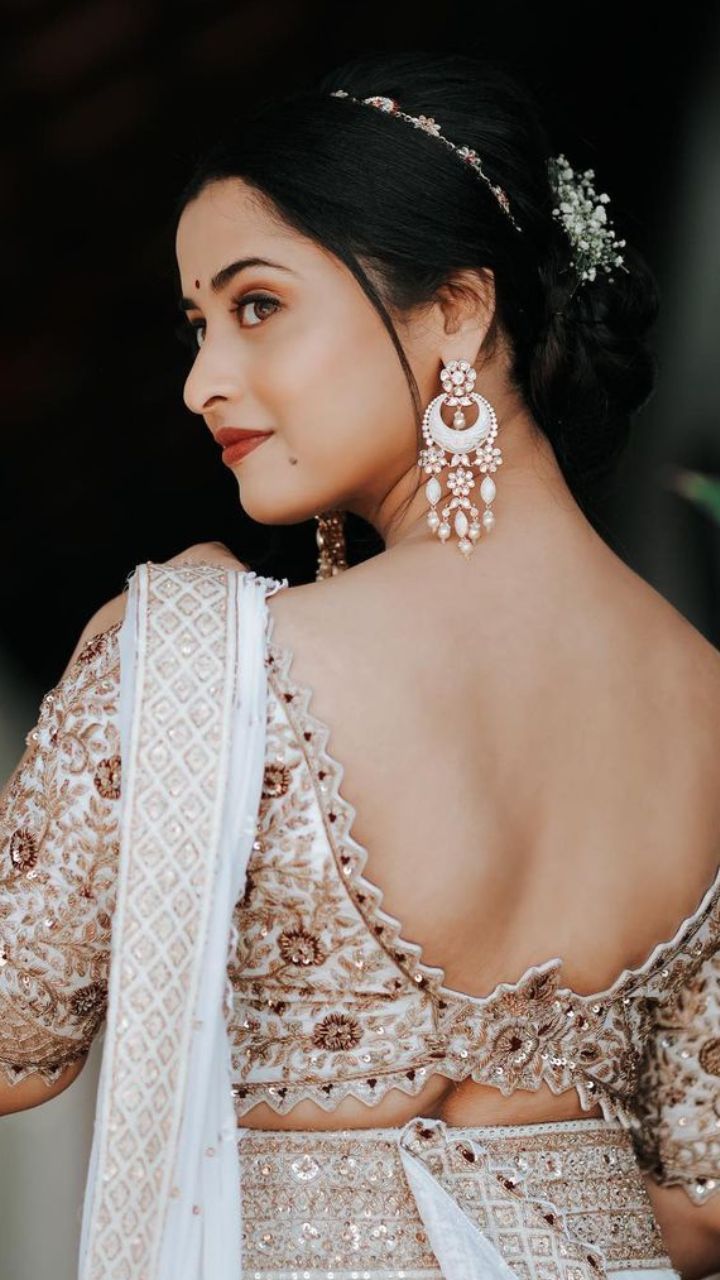 Arthana Latest Gorgeous Photo Actress Arthana Binu Latest Photos