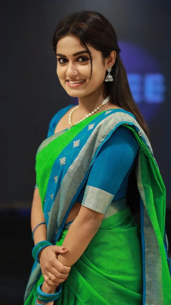  She works in the Malayalam film and TV serial industry. 