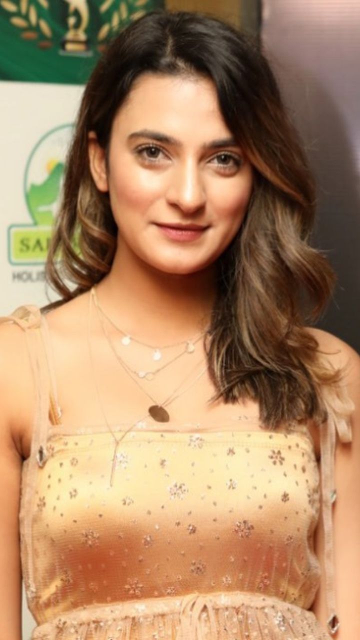 Ayesha kapoor photos