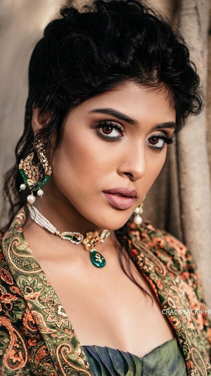 Gayathri Reddy - ഗായത്രി റെഡ്ഢി