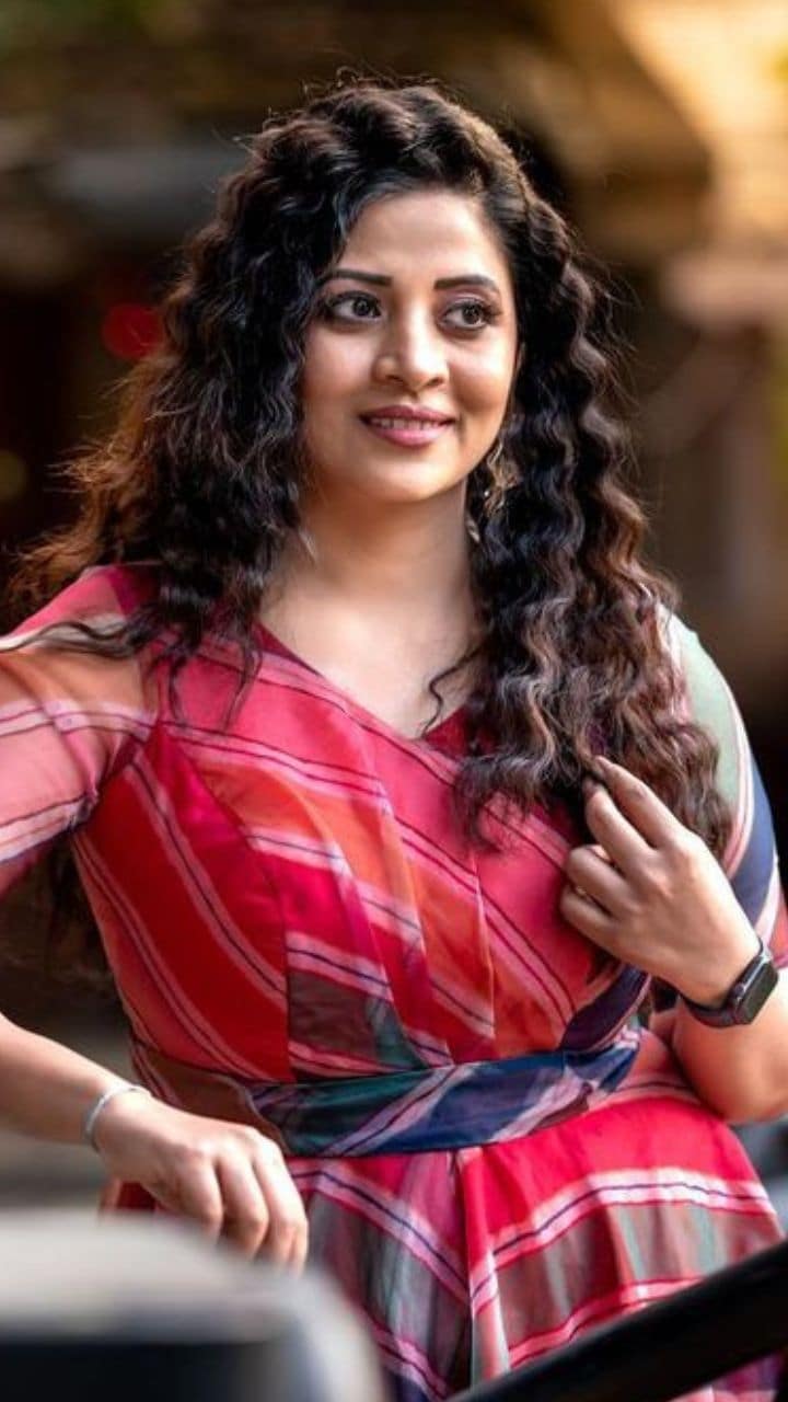 Sushma Kiron | Web Stories | Manorama Online