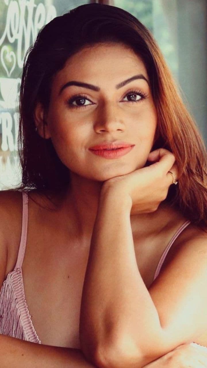 Nidhi Mahawan Top 12 Web Series