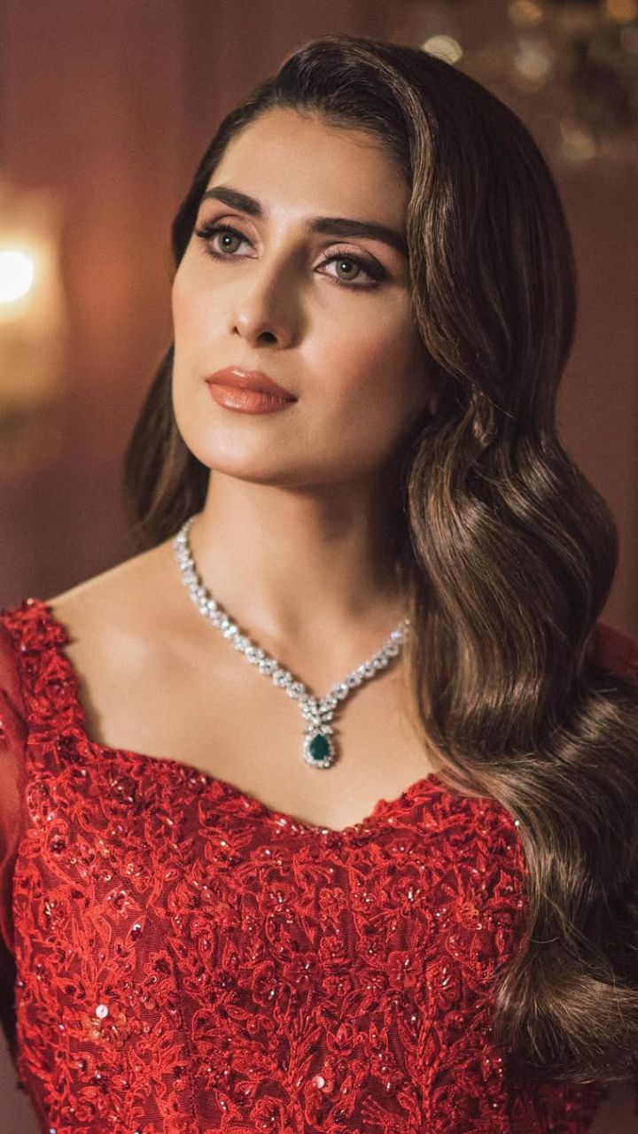 Ayeza Khan