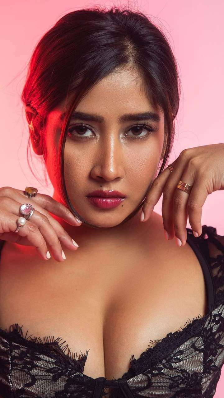 Sofia Ansari | Web Stories | Manorama Online