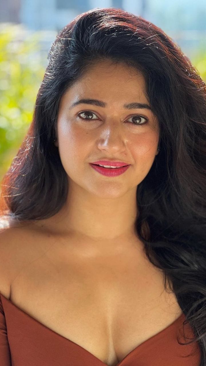 Poonam Bajwa | Web Stories | Manorama Online