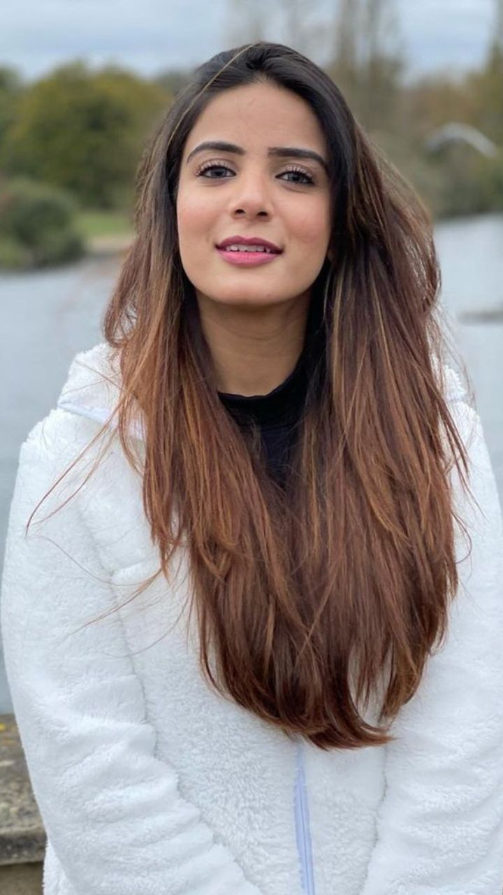 Nikki Sharma television actress fashion look