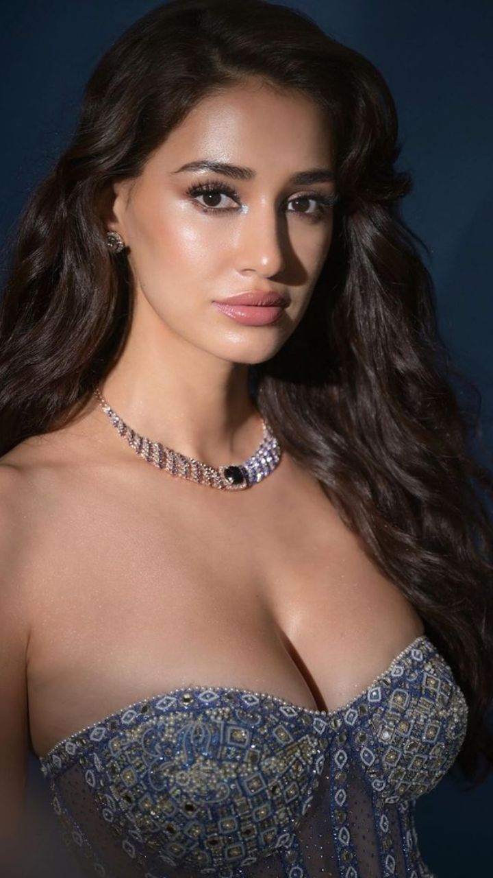 disha patani blue dress Disha Patani turns heads in a stunning blue dress, serving effortless glam  and charm. Fans can't stop admiring her radiant look and flawless style in  these dreamy pictures. How would you rate