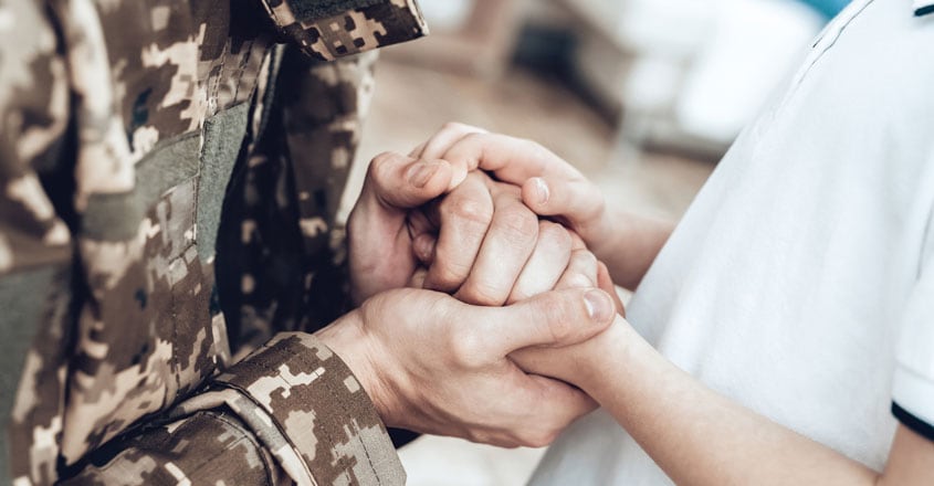 military-man-love-01 military-man-love-01