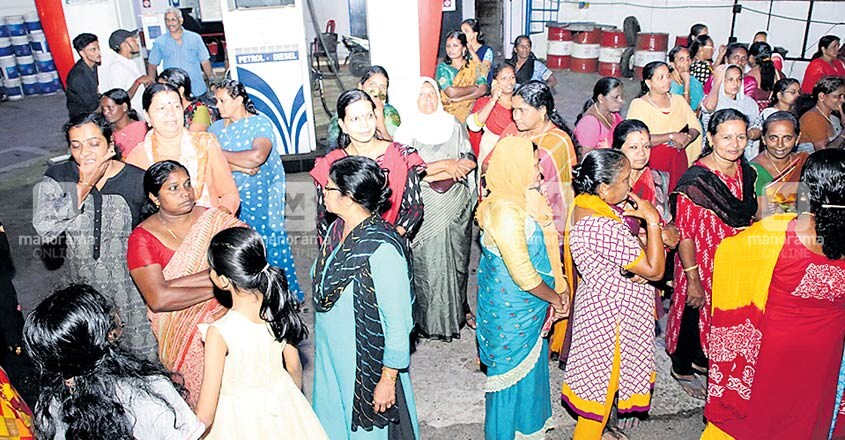 kottayam-nirbhaya-day-night-walk kottayam-nirbhaya-day-night-walk