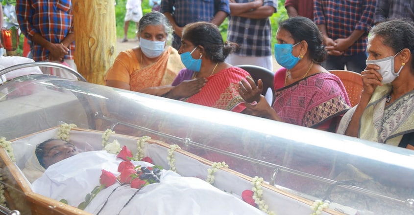 nisha-funeral2 nisha-funeral2