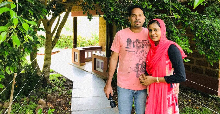 jinsha-with-husband-000 jinsha-with-husband-000