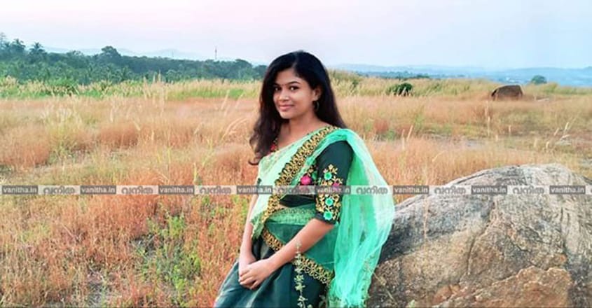 riya2 riya2