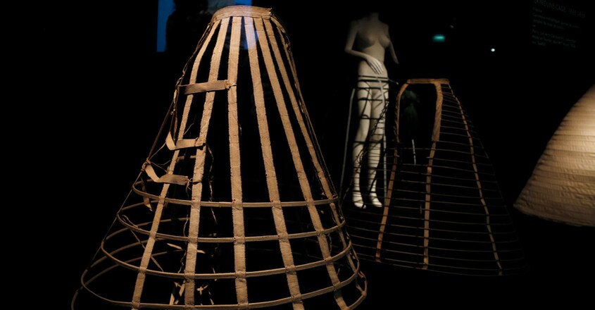 FRANCE-FASHION-EXHIBITION-HISTORY FRANCE-FASHION-EXHIBITION-HISTORY
